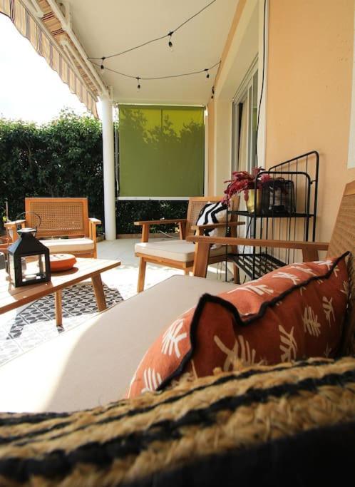 Cosy Appartement Entre Vignes Et Garrigue Avec Piscine Peret Экстерьер фото
