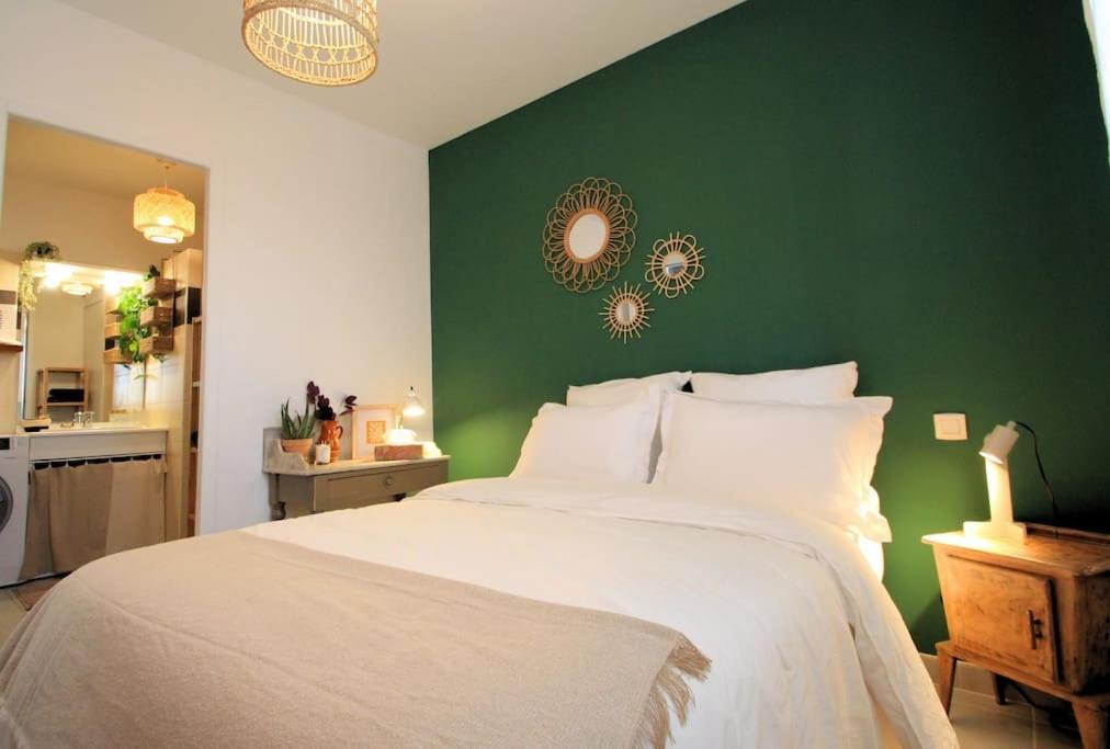 Cosy Appartement Entre Vignes Et Garrigue Avec Piscine Peret Экстерьер фото